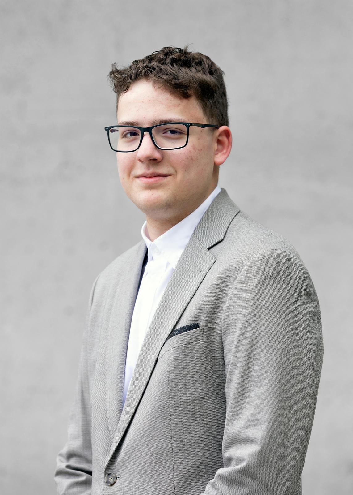 Porträt von Simon Rose